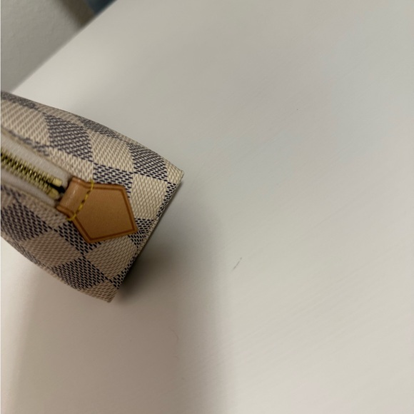 Louis Vuitton Damier Azur Cosmetic Makeup Toiletry Pouch Case - Picture 6 of 7